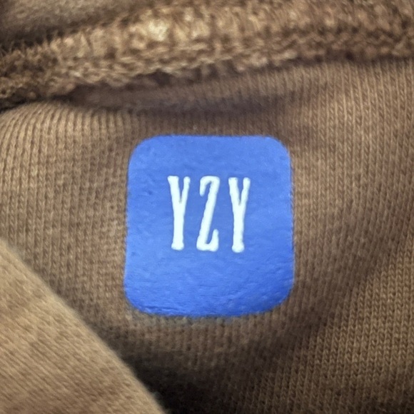YZY Gap Hoodie - Mens Small - Brown - Slightly Cropped - Great Condition - Picture 3 of 3